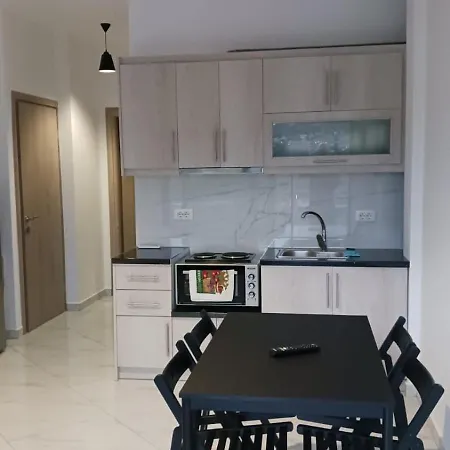 Vana's شقة ساراندا