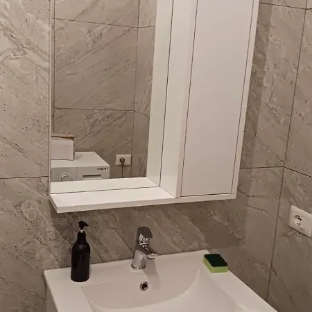 Vana's * ساراندا